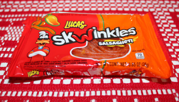 Lucas Skwinkles Salsagheti – Mango Candy Strips